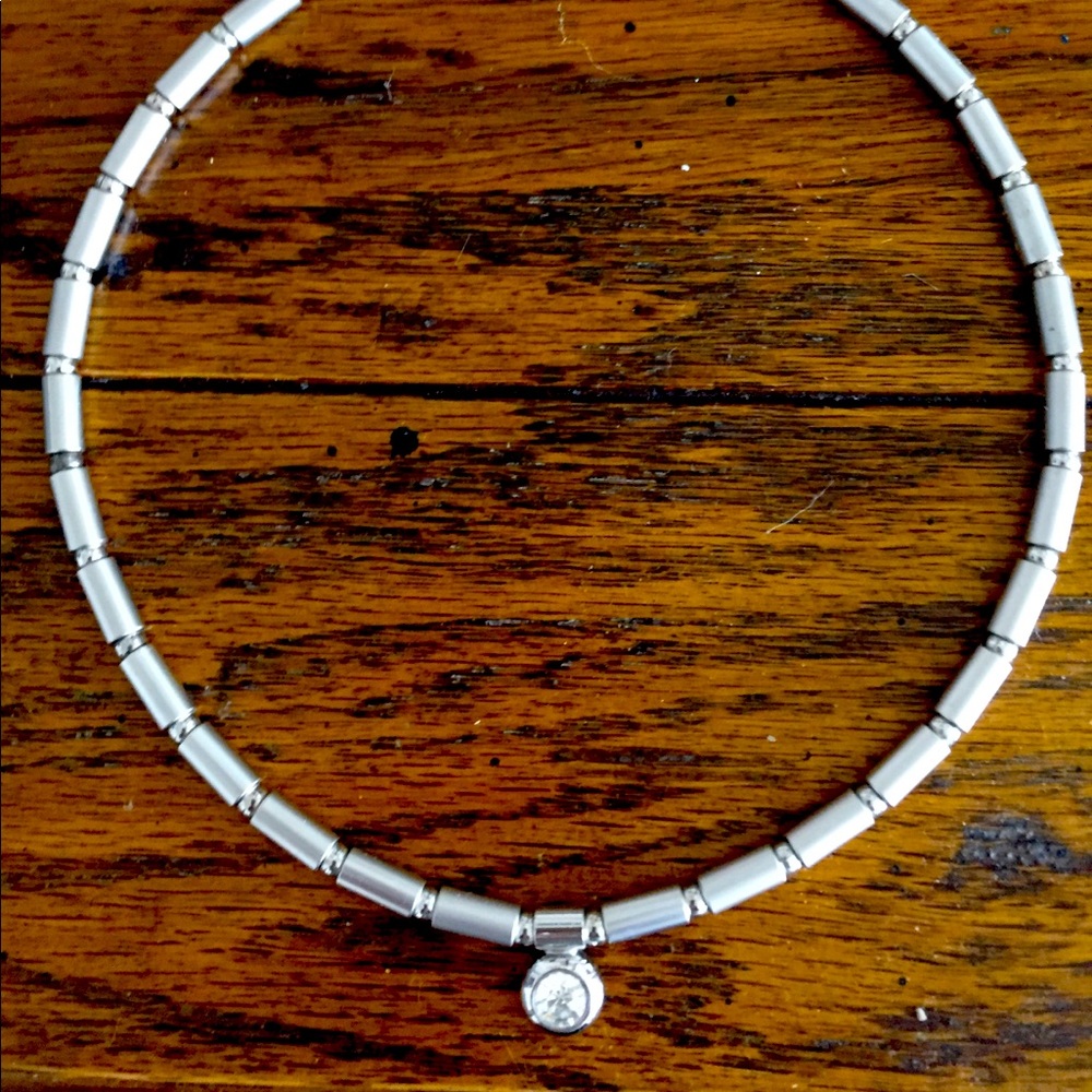 Stylish necklace. Great high end copy. Perfect for gifting!